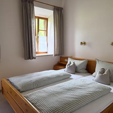公寓 Gaestehaus Hausenbauer 雷特温克尔