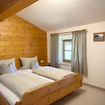 شقة Gaestehaus Hausenbauer