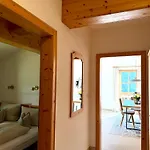 Gaestehaus Hausenbauer شقة ريت ام وينكل