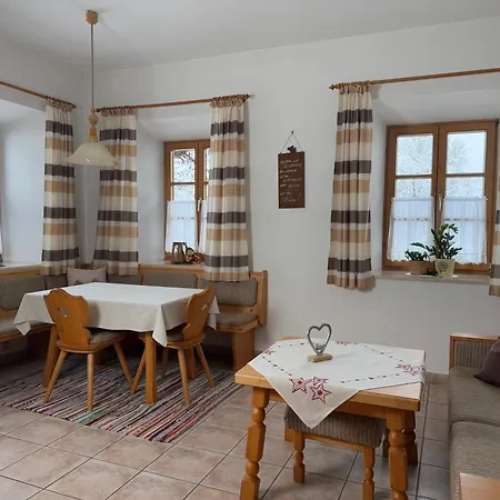 Gaestehaus Hausenbauer Apartman
