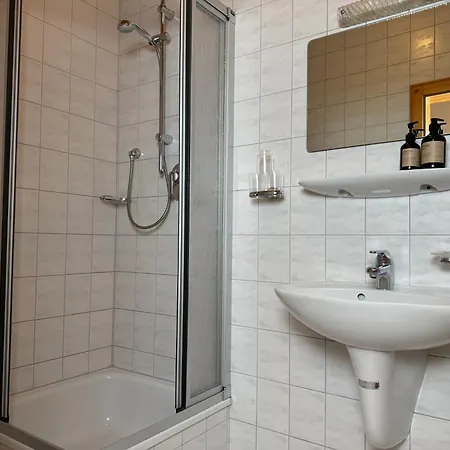 شقة Gaestehaus Hausenbauer *