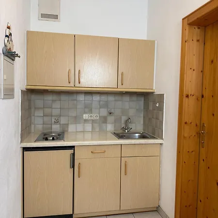 Gaestehaus Hausenbauer Apartment