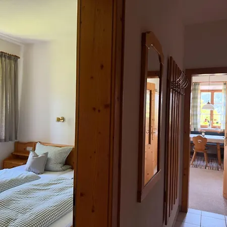 Gaestehaus Hausenbauer شقة *