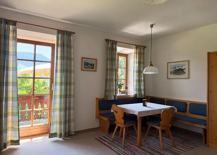 Apartmán Gaestehaus Hausenbauer *